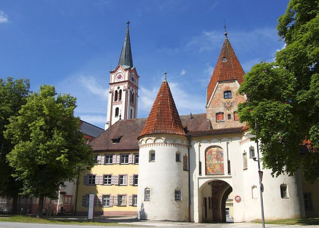 Hotel Zum Loewen Weißenhorn Exterior foto